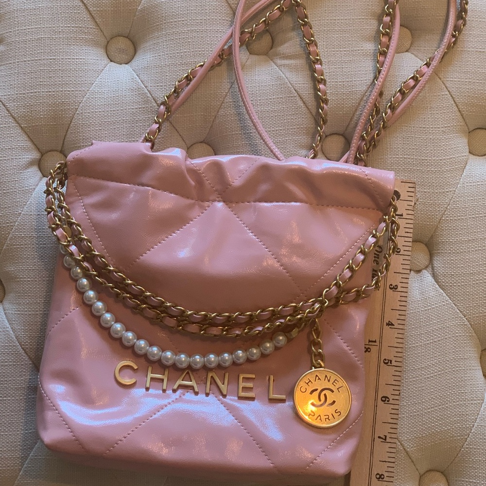 Luxury 22 Mini Shoulder Bag